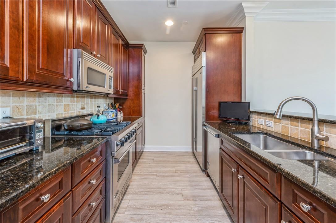 1 Christie Place # 205E, Scarsdale, NY 10583