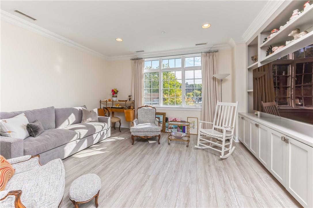 1 Christie Place # 205E, Scarsdale, NY 10583