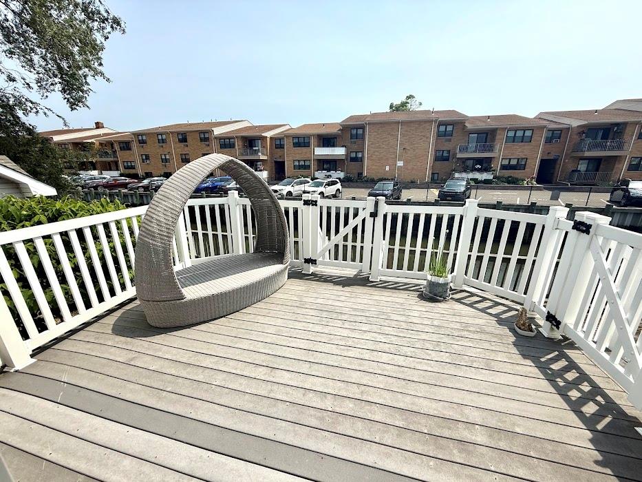 77 Hampton Place, Freeport, NY 11520