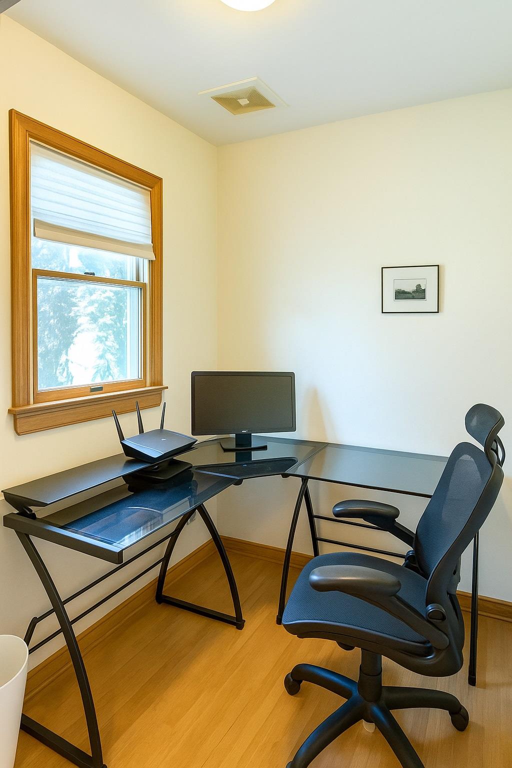 77 Hampton Place, Freeport, NY 11520