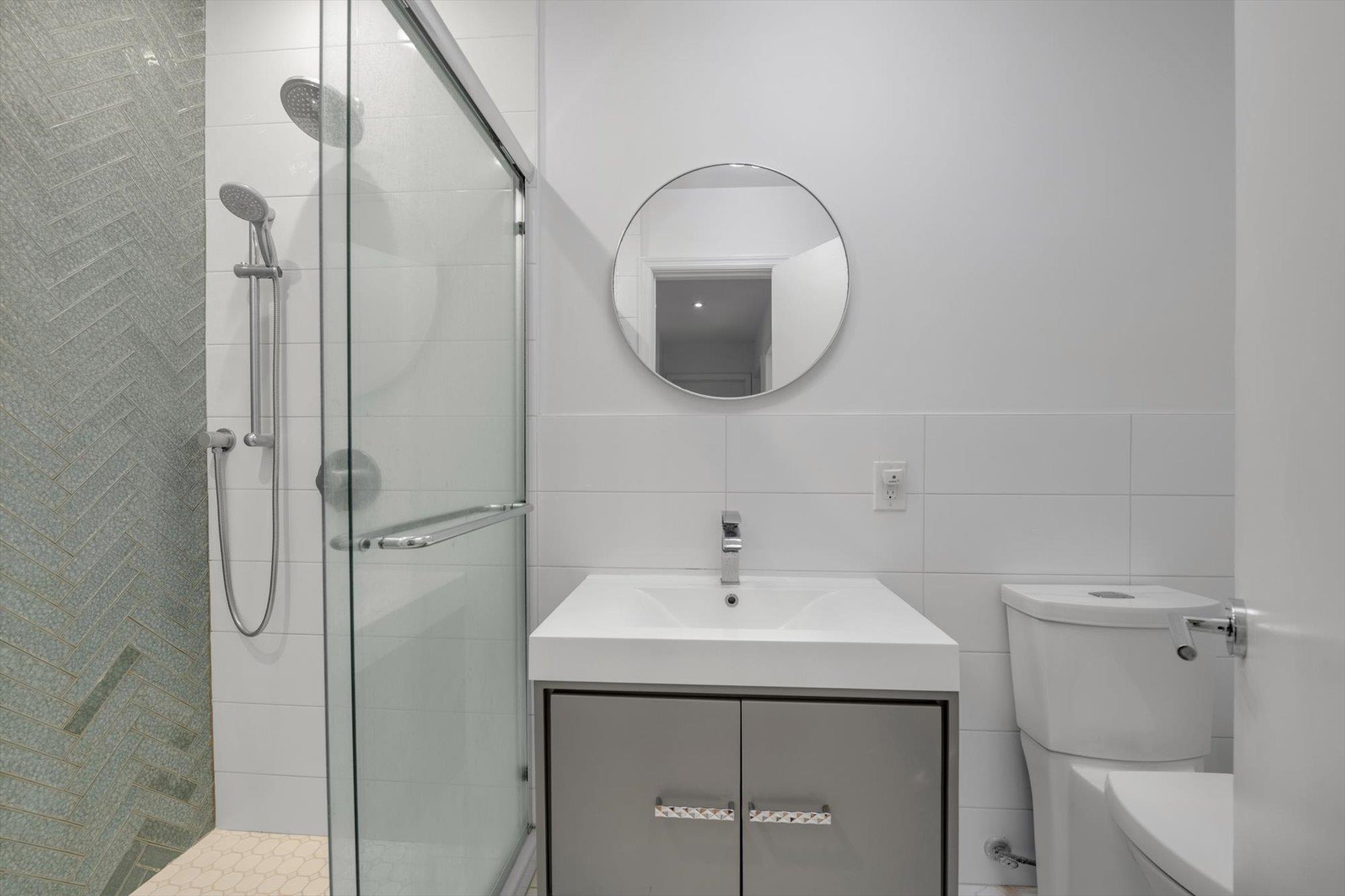 94 Fairview Avenue, Great Neck, NY 11023