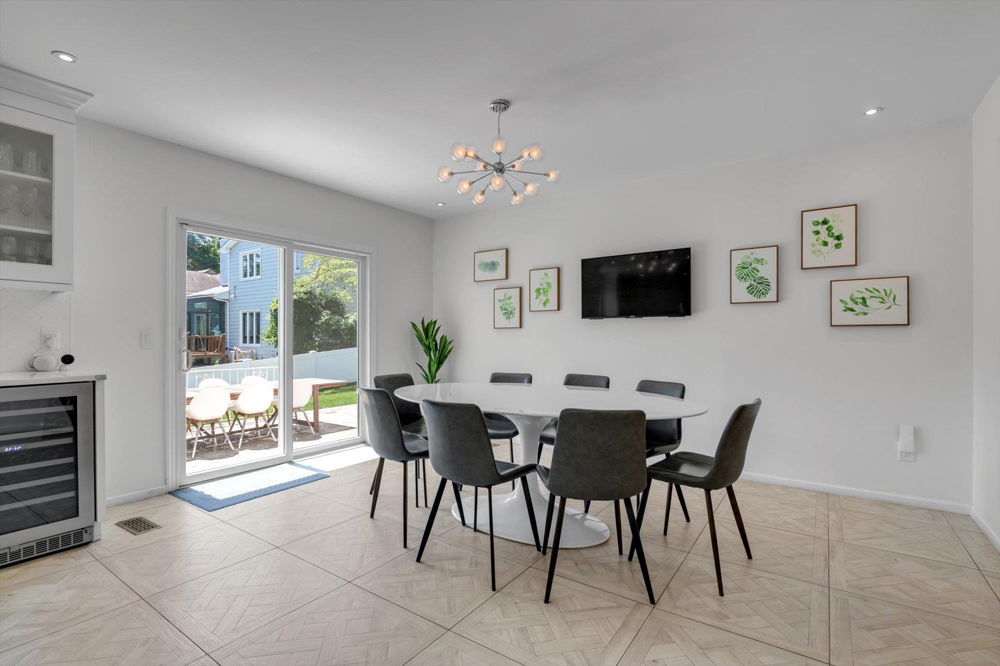 94 Fairview Avenue, Great Neck, NY 11023