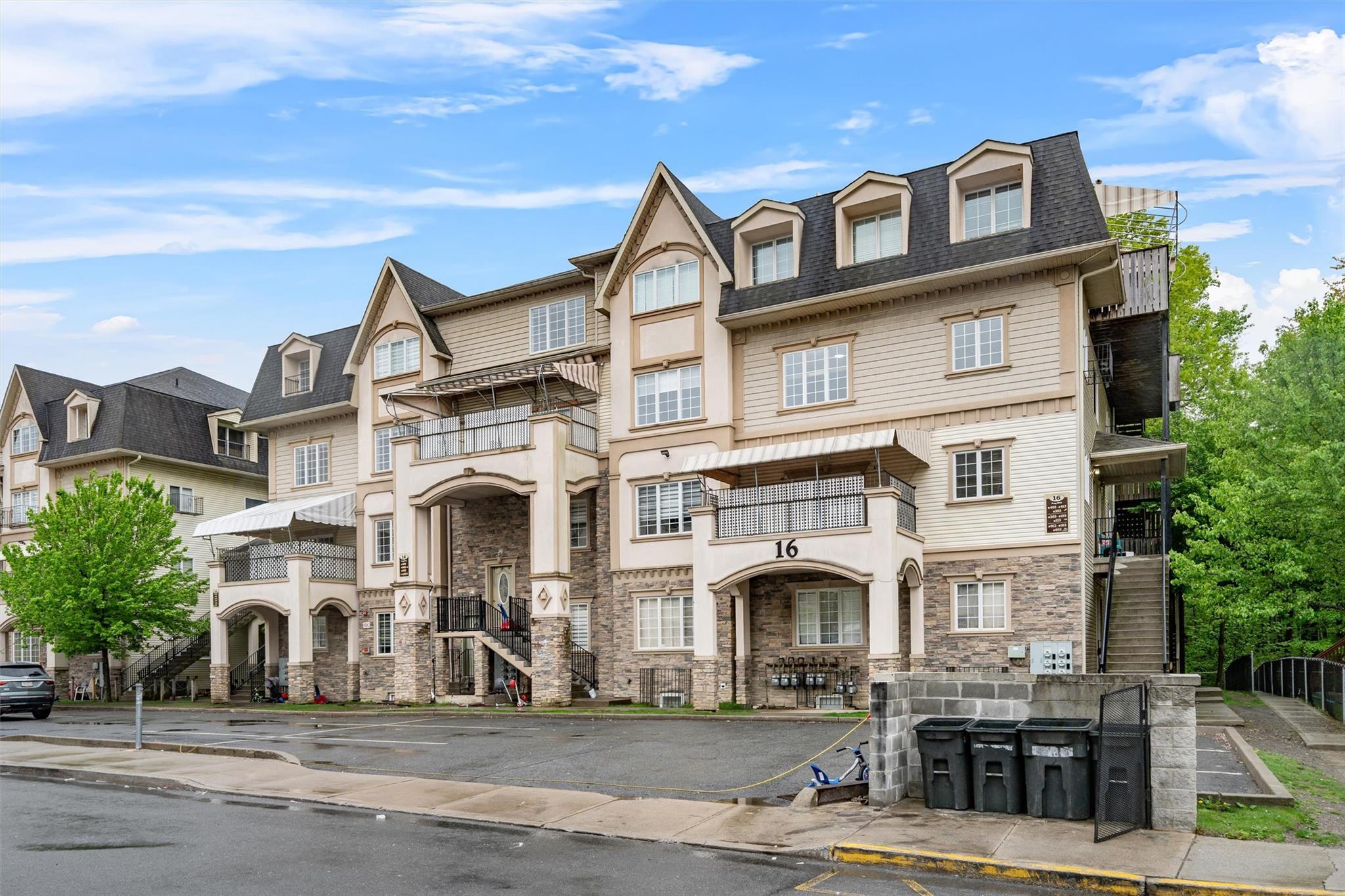 16 Prag Boulevard # 201, Monroe, NY 10950