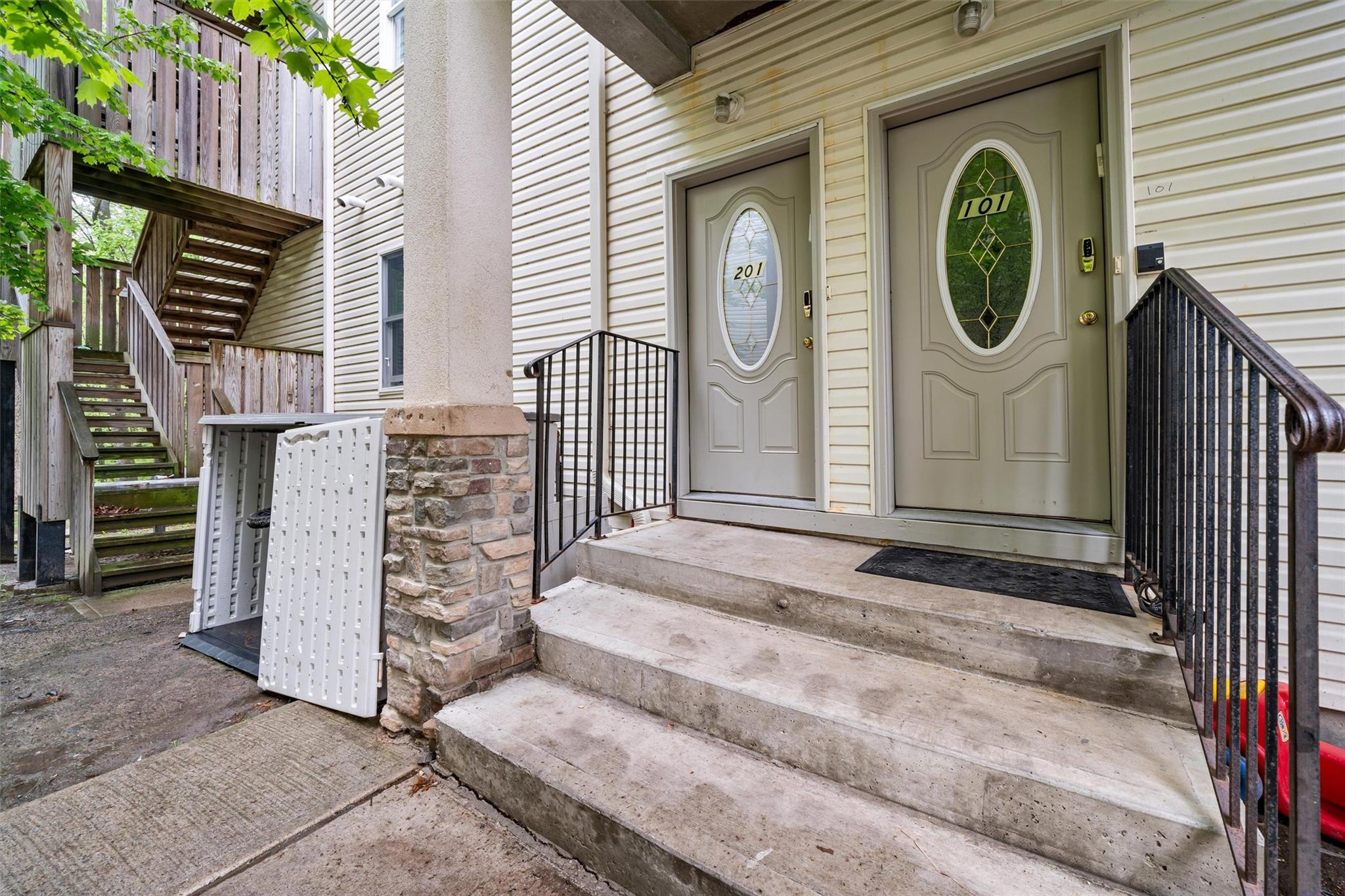 16 Prag Boulevard # 201, Monroe, NY 10950