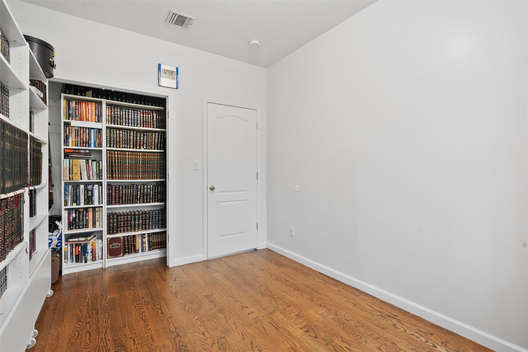 16 Prag Boulevard # 201, Monroe, NY 10950