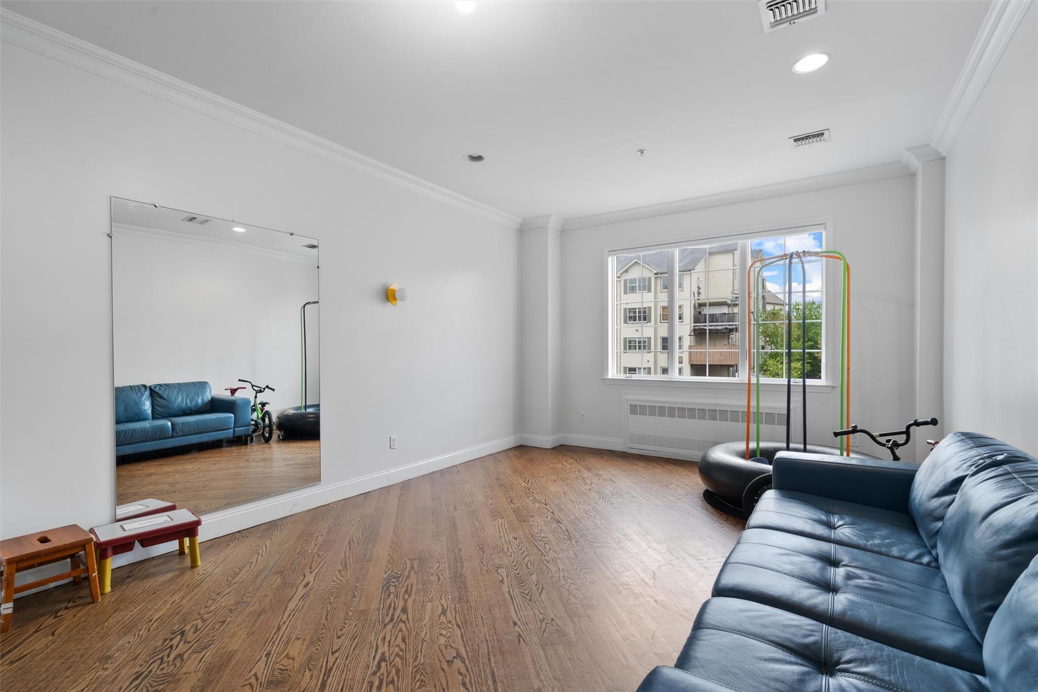 16 Prag Boulevard # 201, Monroe, NY 10950