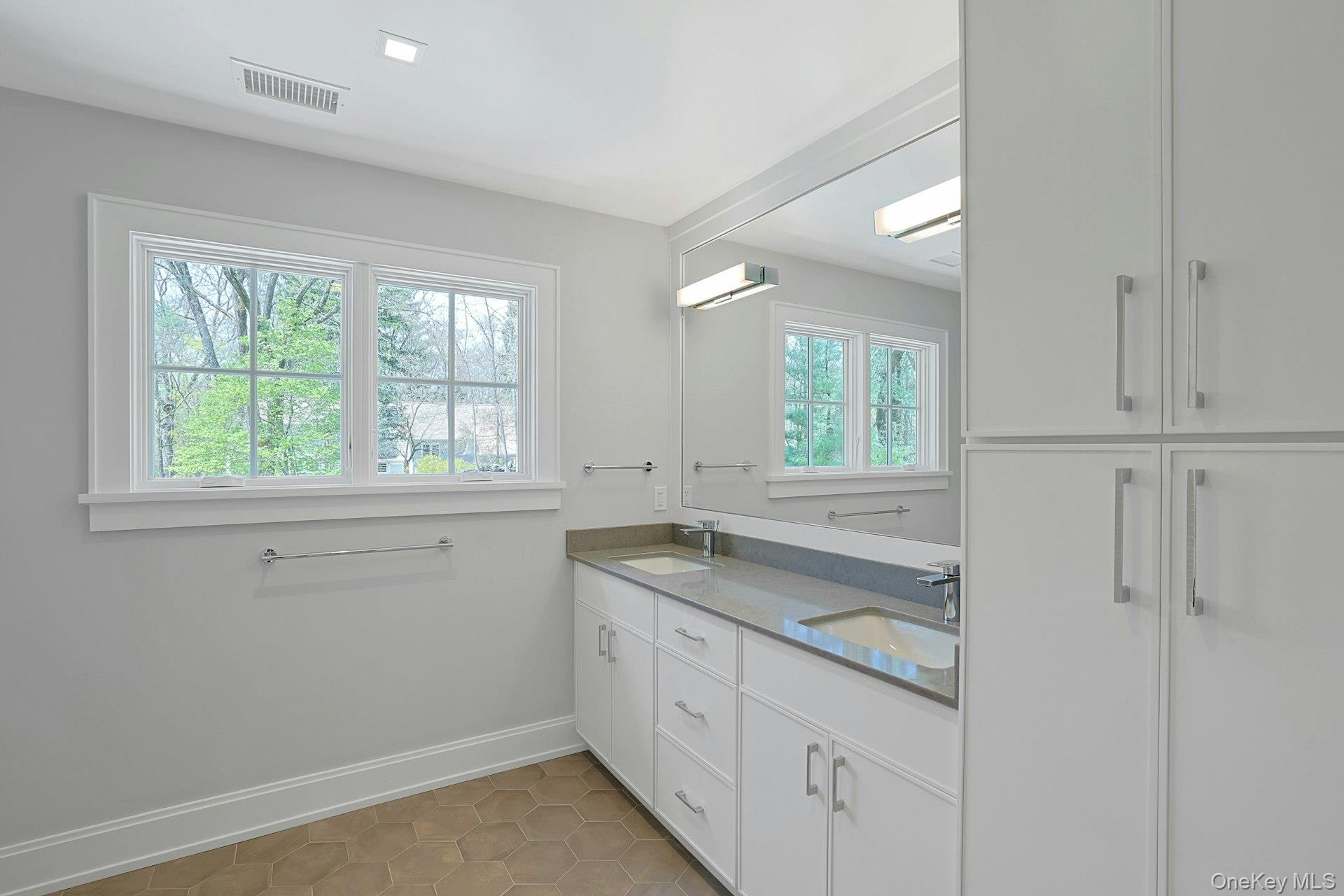 1 Devoe Road, Armonk, NY 10504