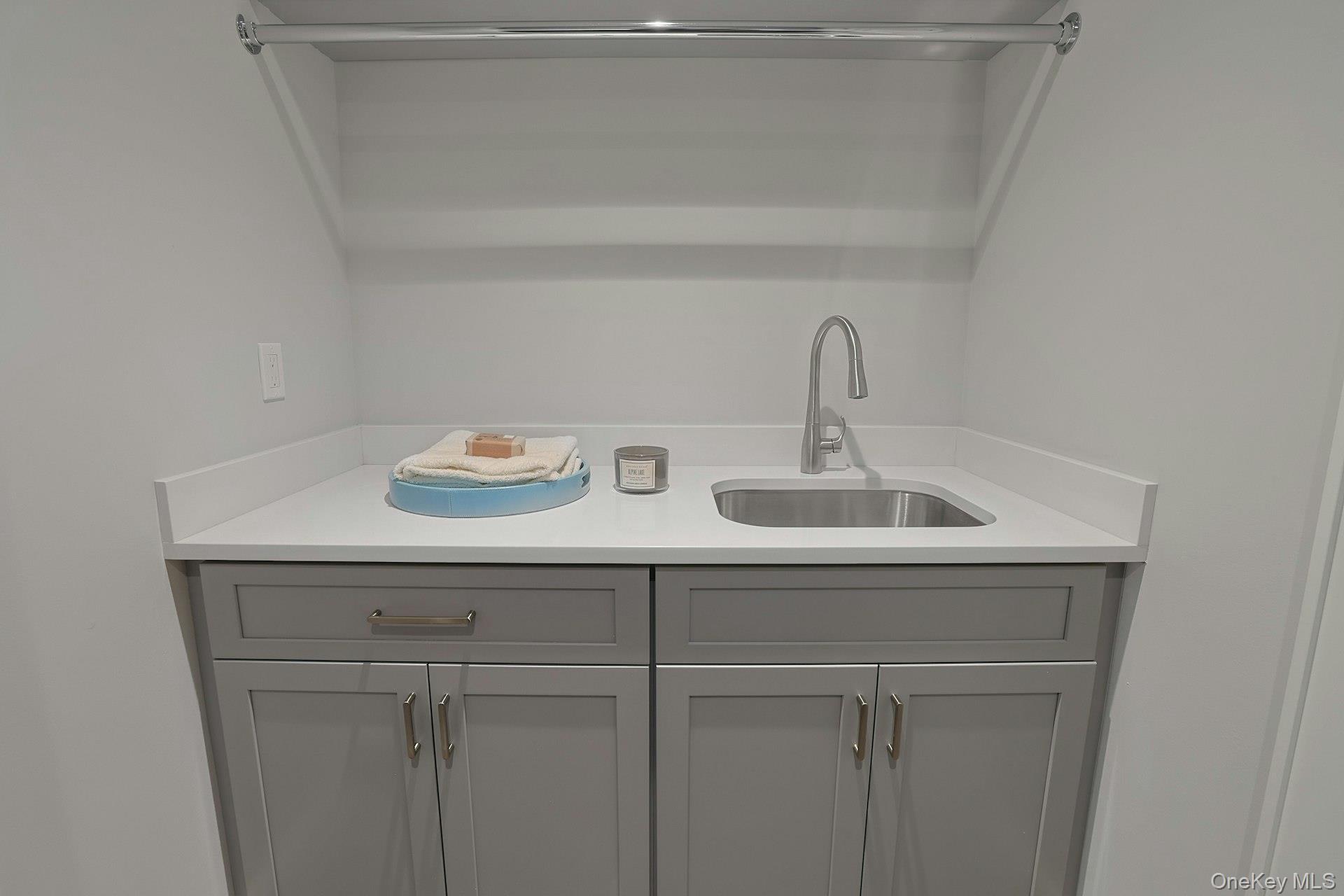 1 Devoe Road, Armonk, NY 10504