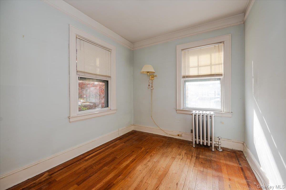 4627 Jayson Avenue, Great Neck, NY 11020