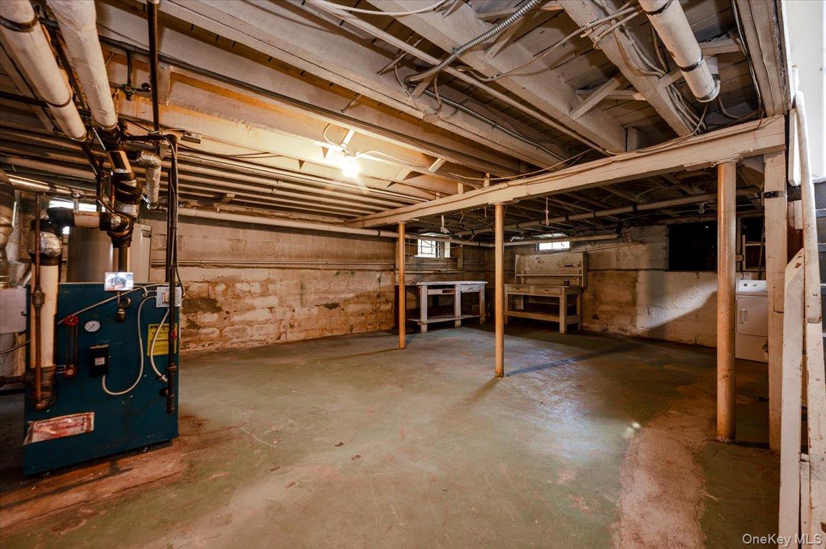 4627 Jayson Avenue, Great Neck, NY 11020