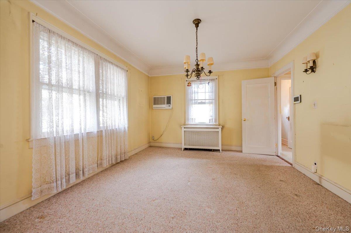 4627 Jayson Avenue, Great Neck, NY 11020