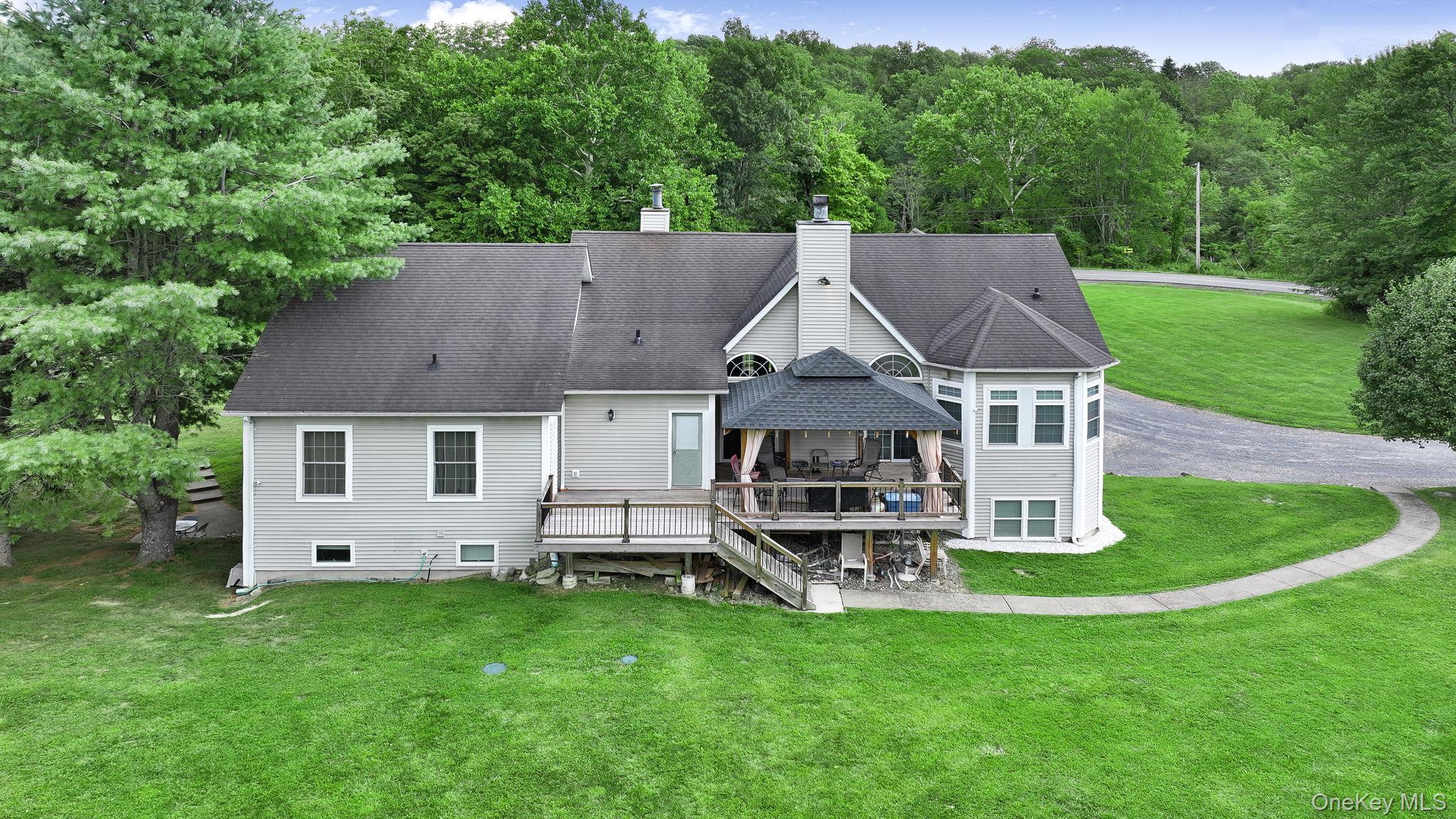 77 Campbell Road, Bloomingburg, NY 12721