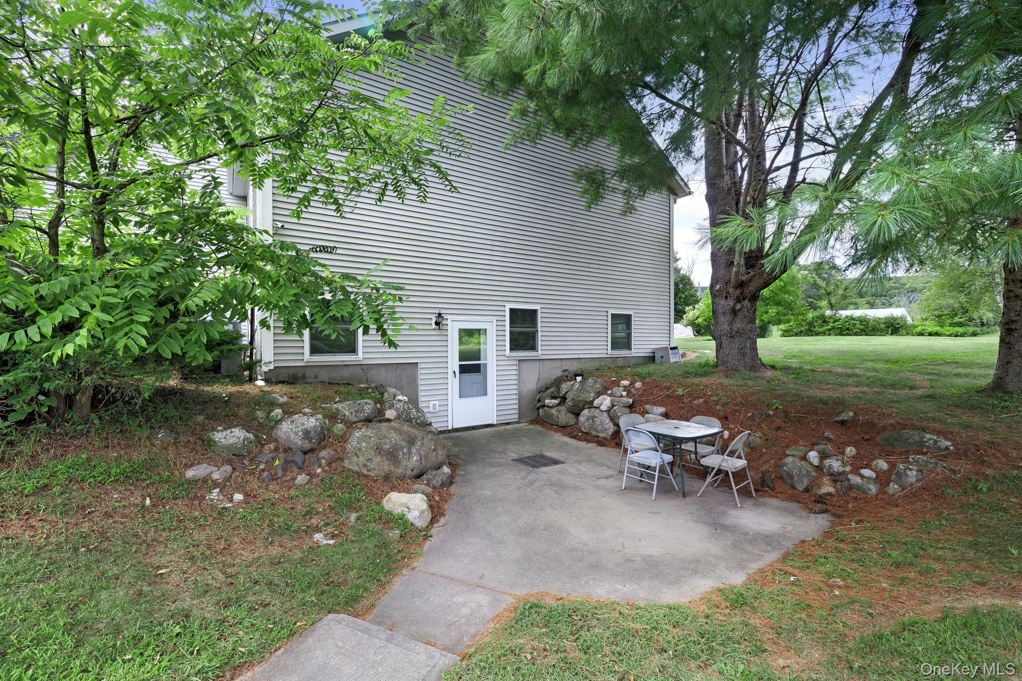 77 Campbell Road, Bloomingburg, NY 12721