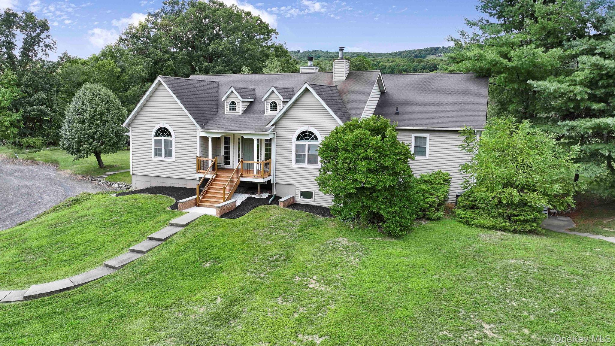 77 Campbell Road, Bloomingburg, NY 12721