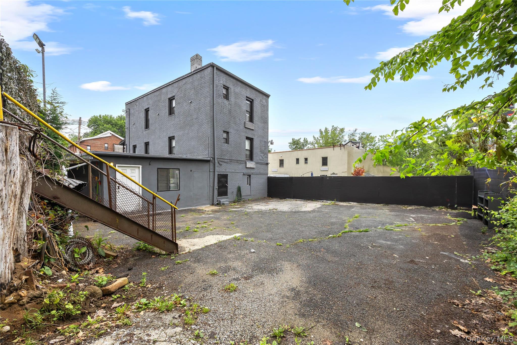 2211 De Reimer Avenue, Bronx, NY 10475