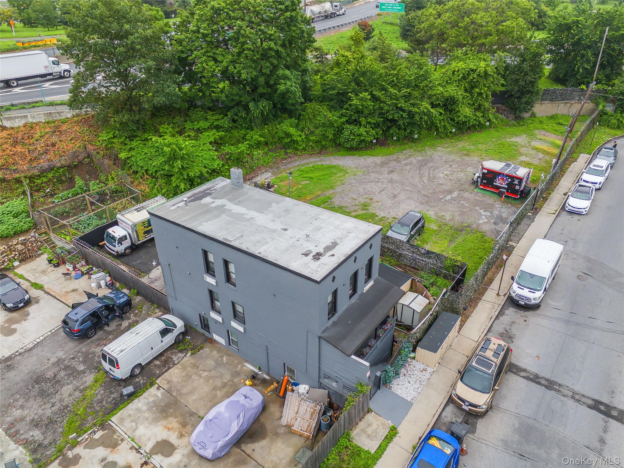 2211 De Reimer Avenue, Bronx, NY 10475