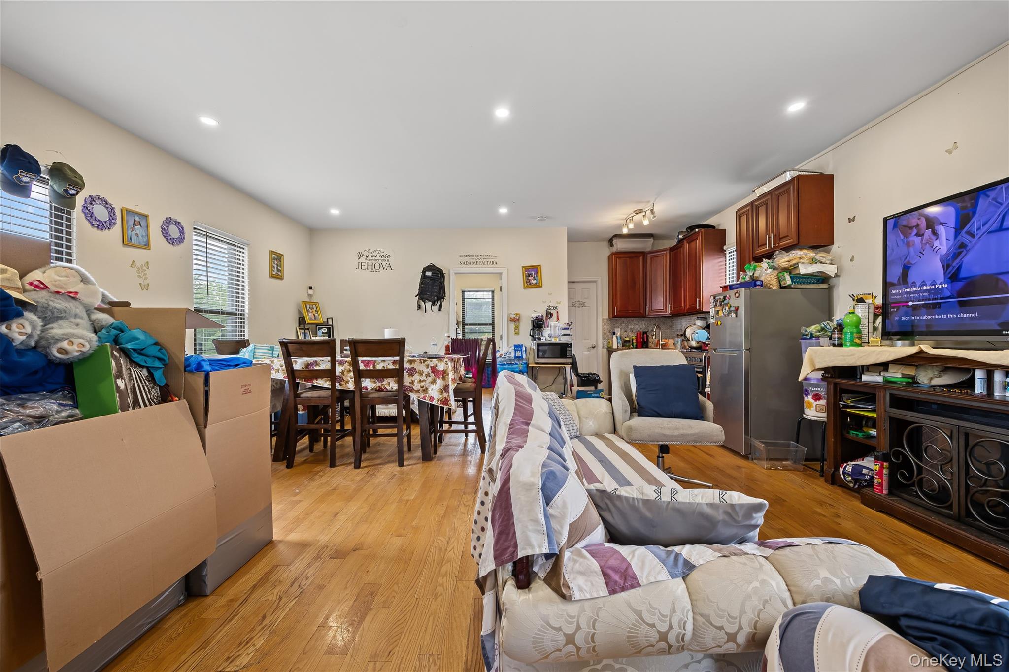 2211 De Reimer Avenue, Bronx, NY 10475