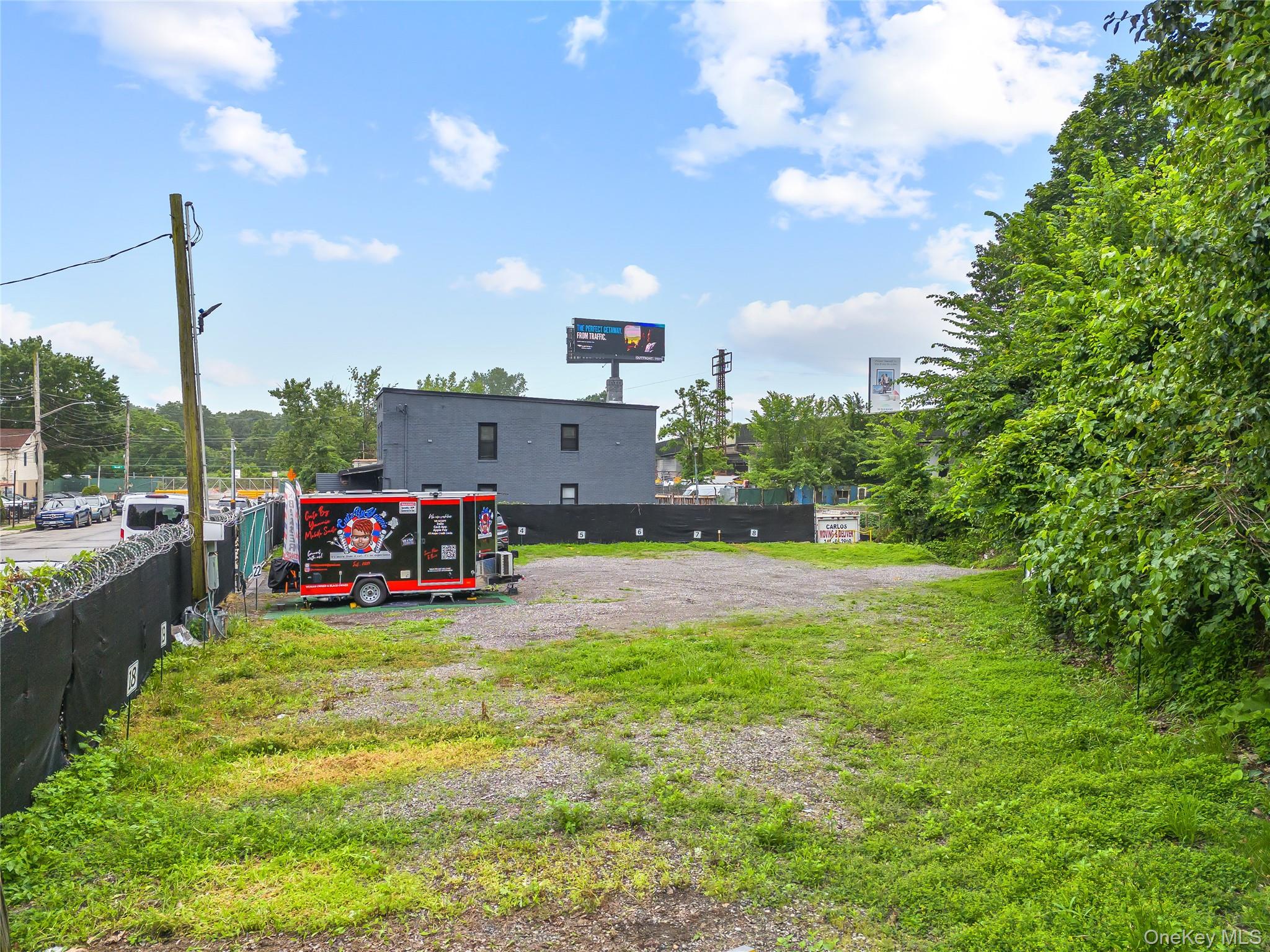 2211 De Reimer Avenue, Bronx, NY 10475