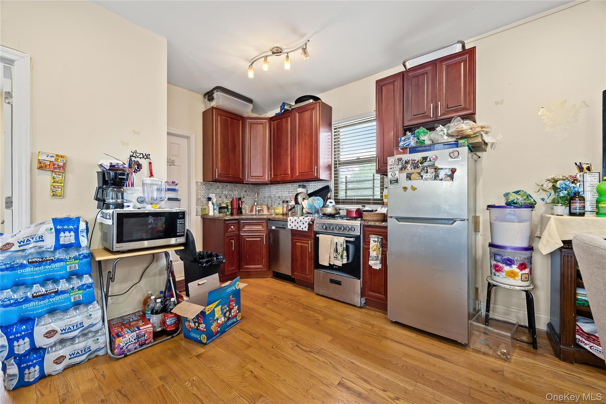 2211 De Reimer Avenue, Bronx, NY 10475