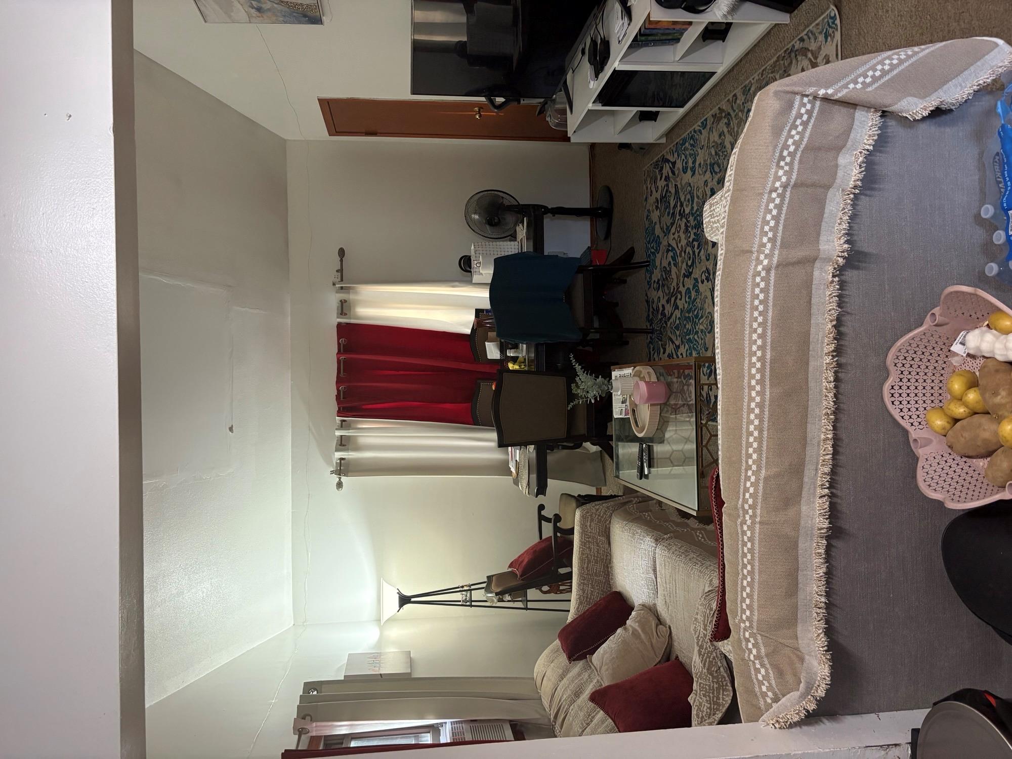 40 Samuel Street, Ronkonkoma, NY 11779