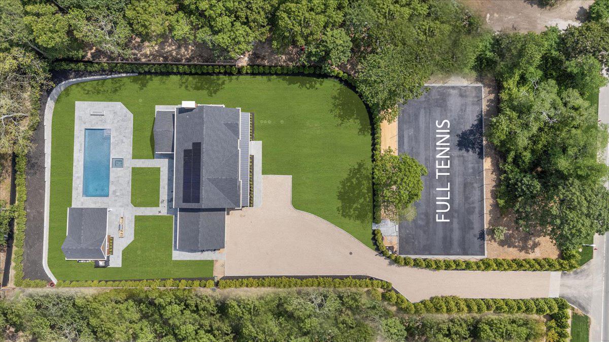 128 Sandy Hollow Road, Southampton, NY 11968