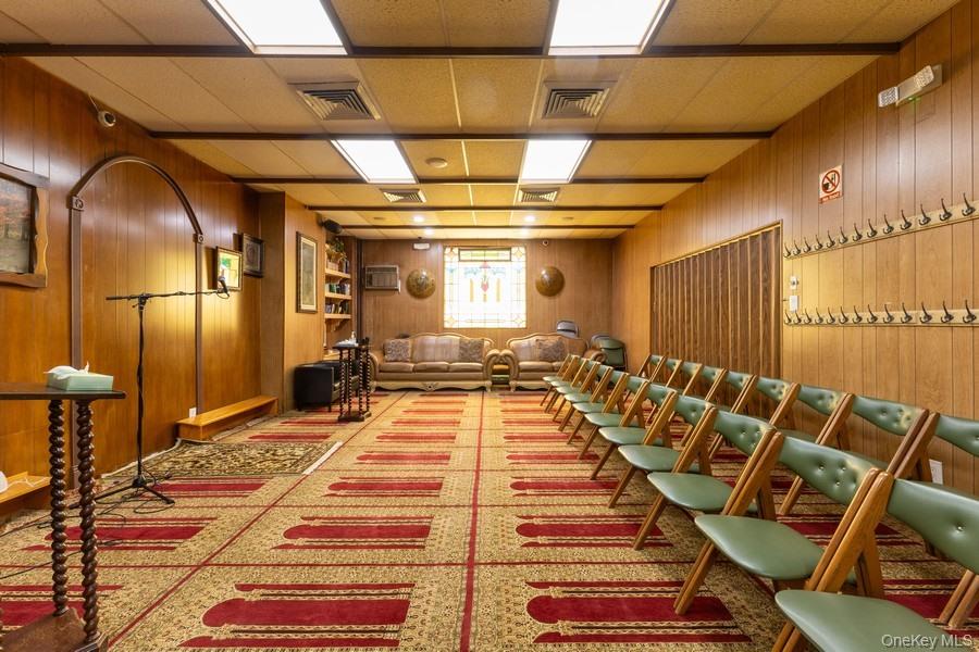 5836 Catalpa Avenue, Ridgewood, NY 11385