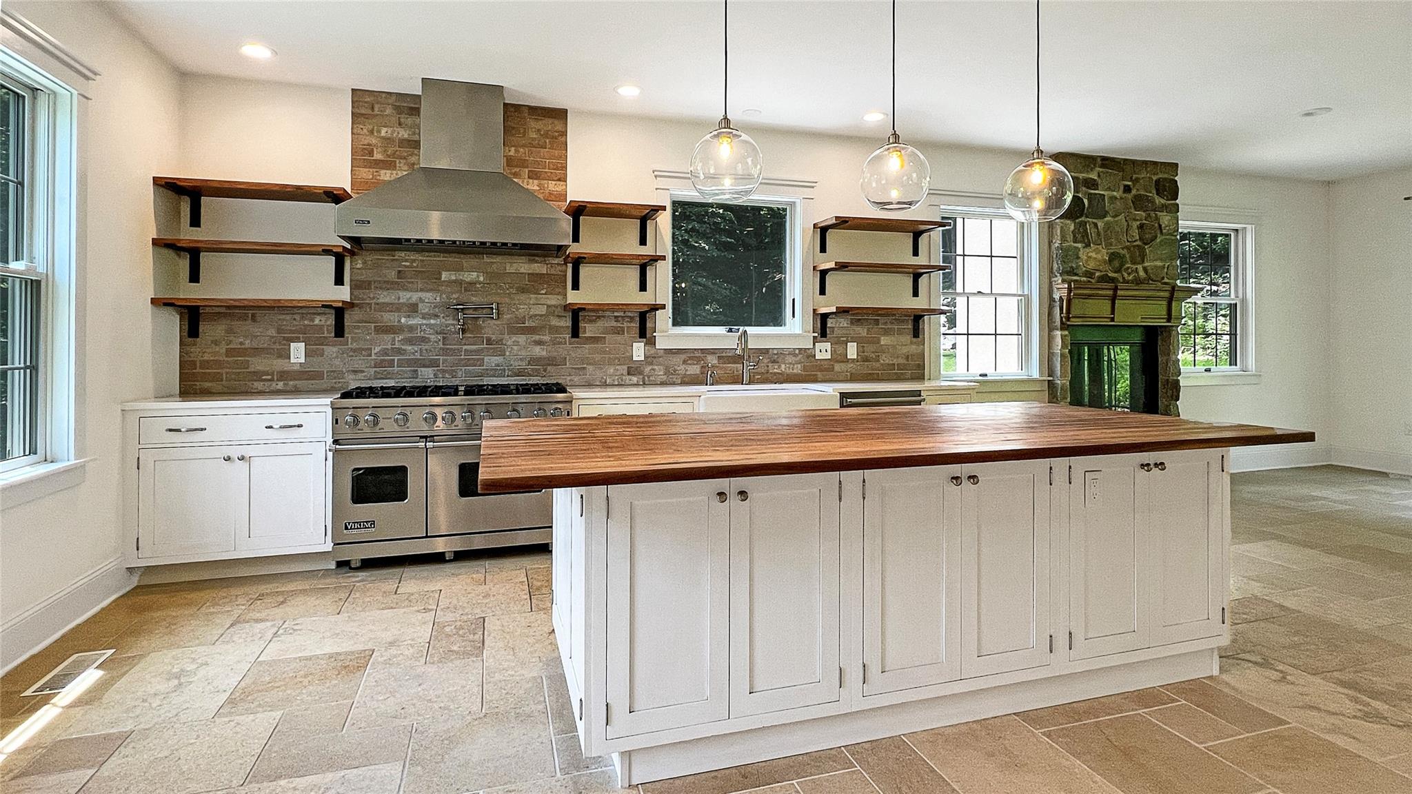 33 Victoria Drive, Cold Spring, NY 10516