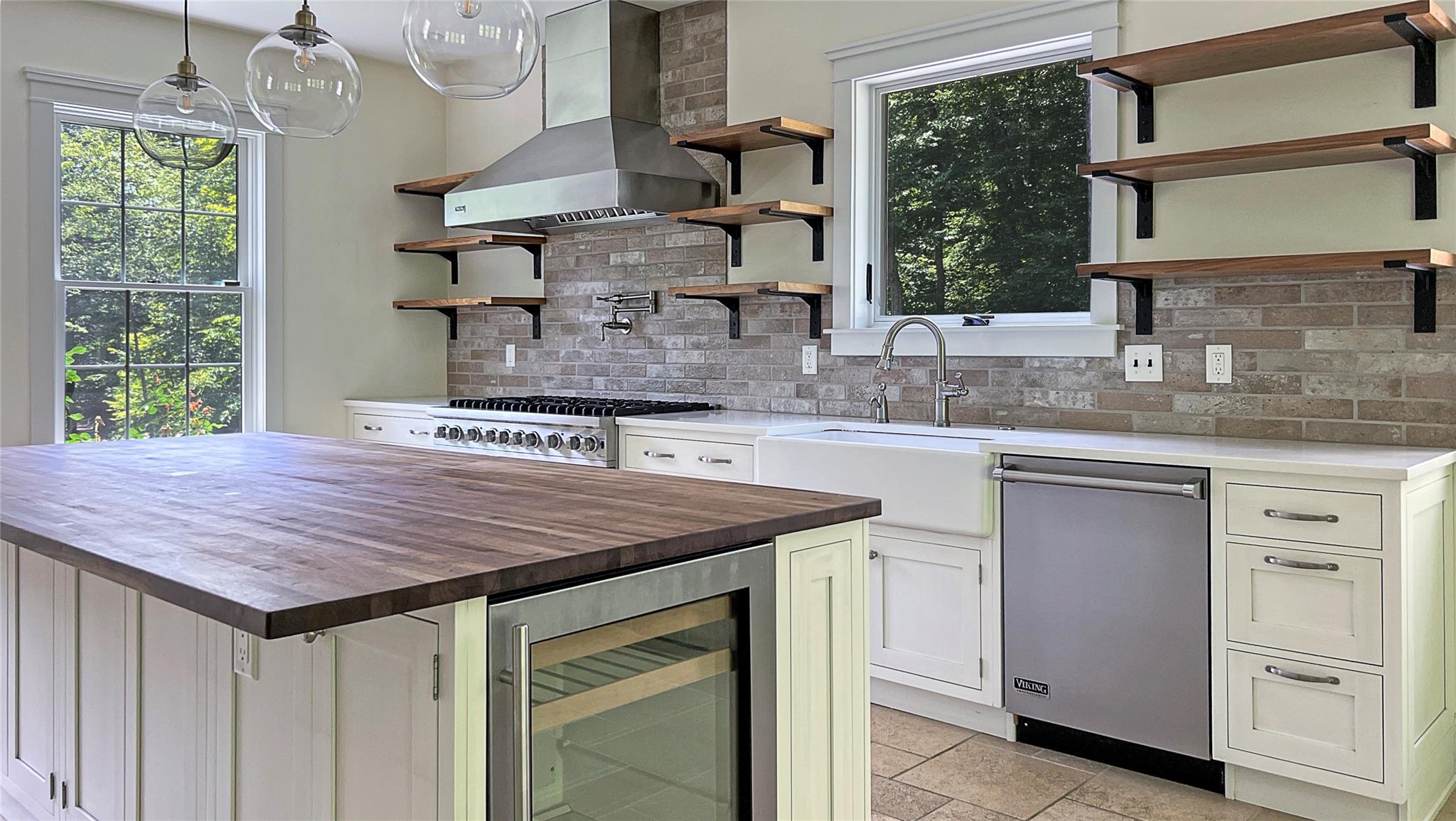 33 Victoria Drive, Cold Spring, NY 10516