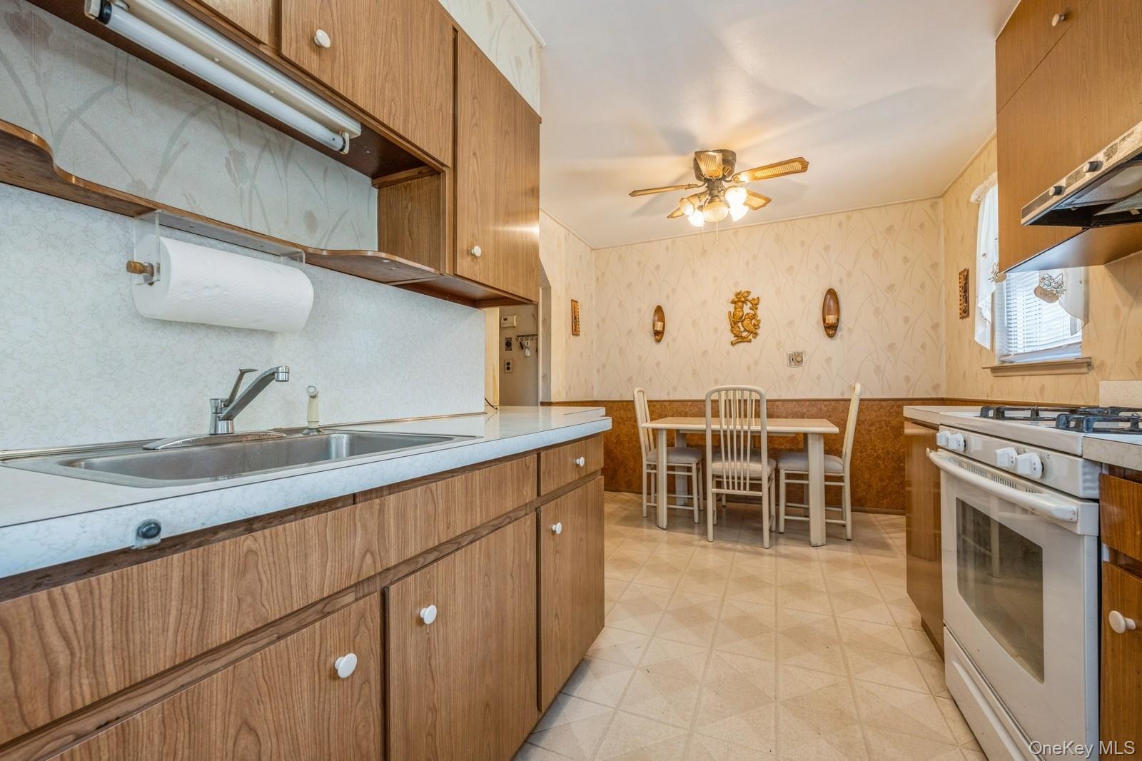 66 Gates Avenue, Valley Stream, NY 11580