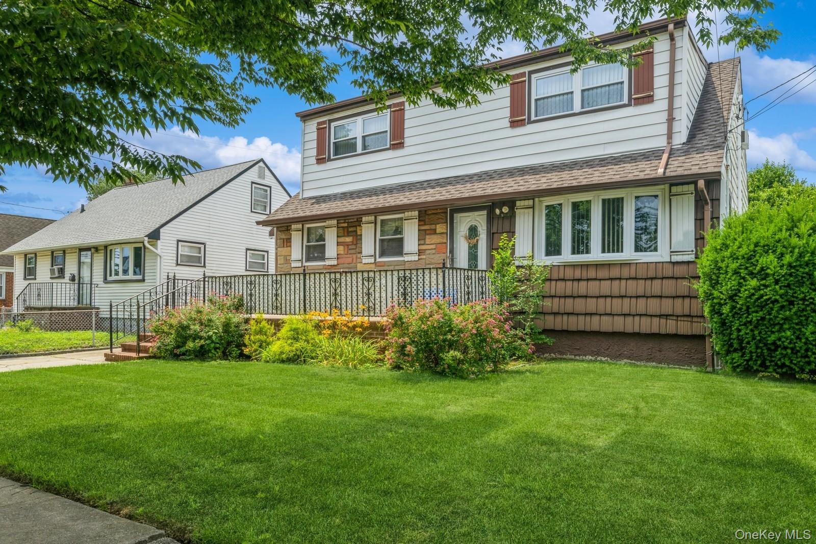 66 Gates Avenue, Valley Stream, NY 11580