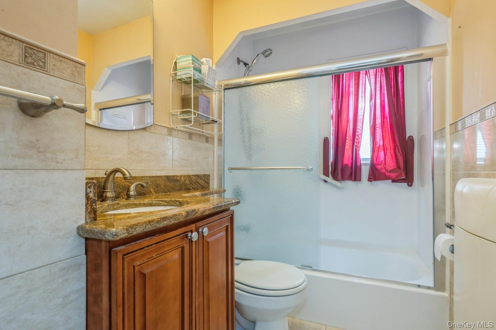 66 Gates Avenue, Valley Stream, NY 11580