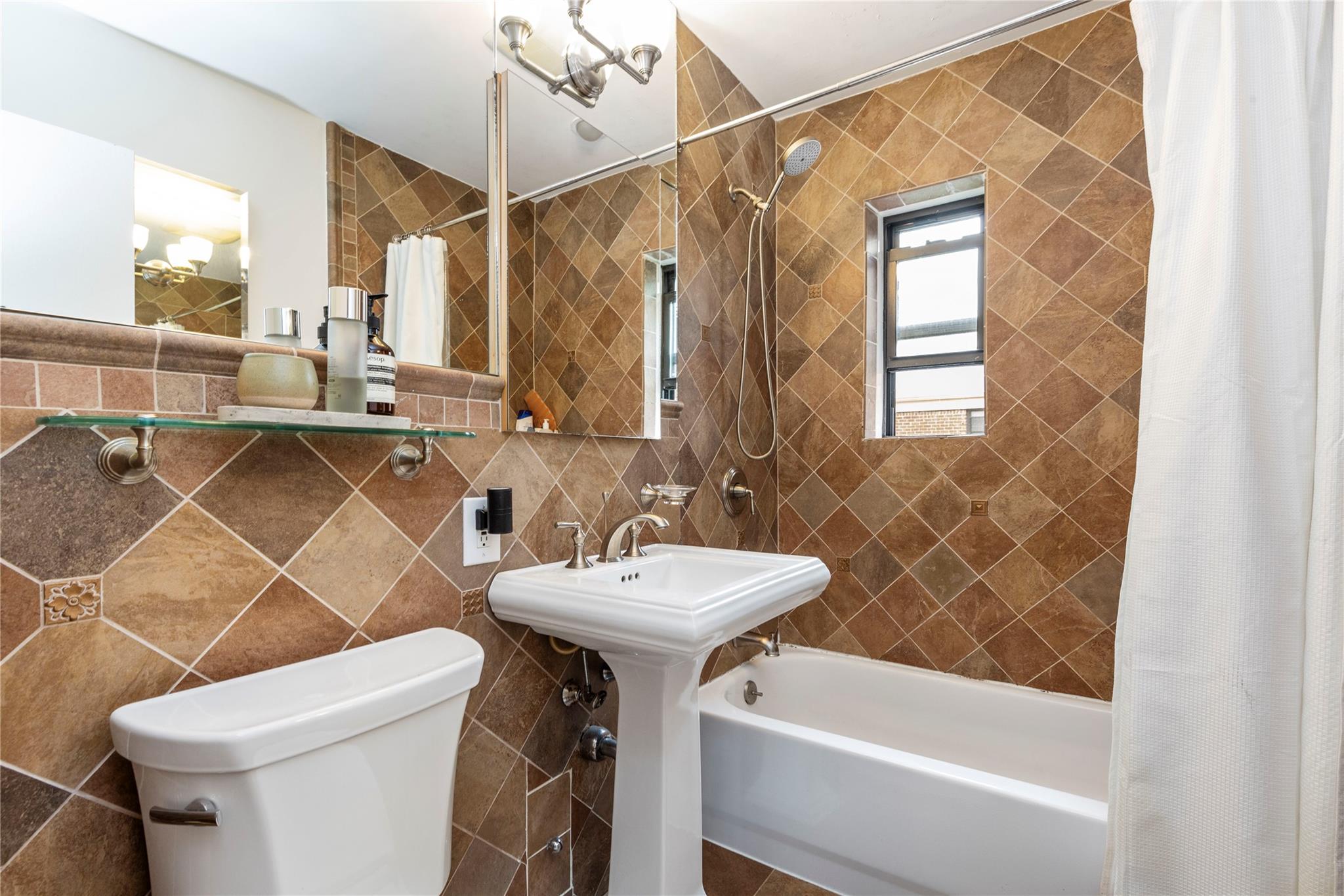 218-02 73rd Avenue # Upper, Oakland Gardens, NY 11364