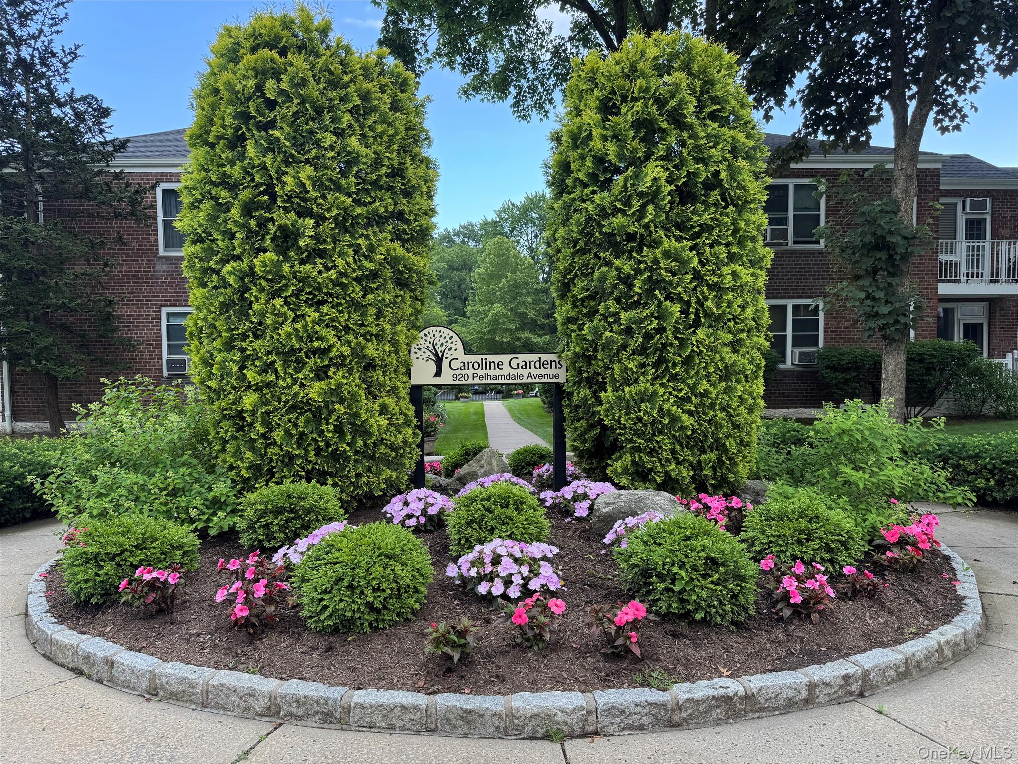 920 Pelhamdale Avenue, Pelham, NY 10803