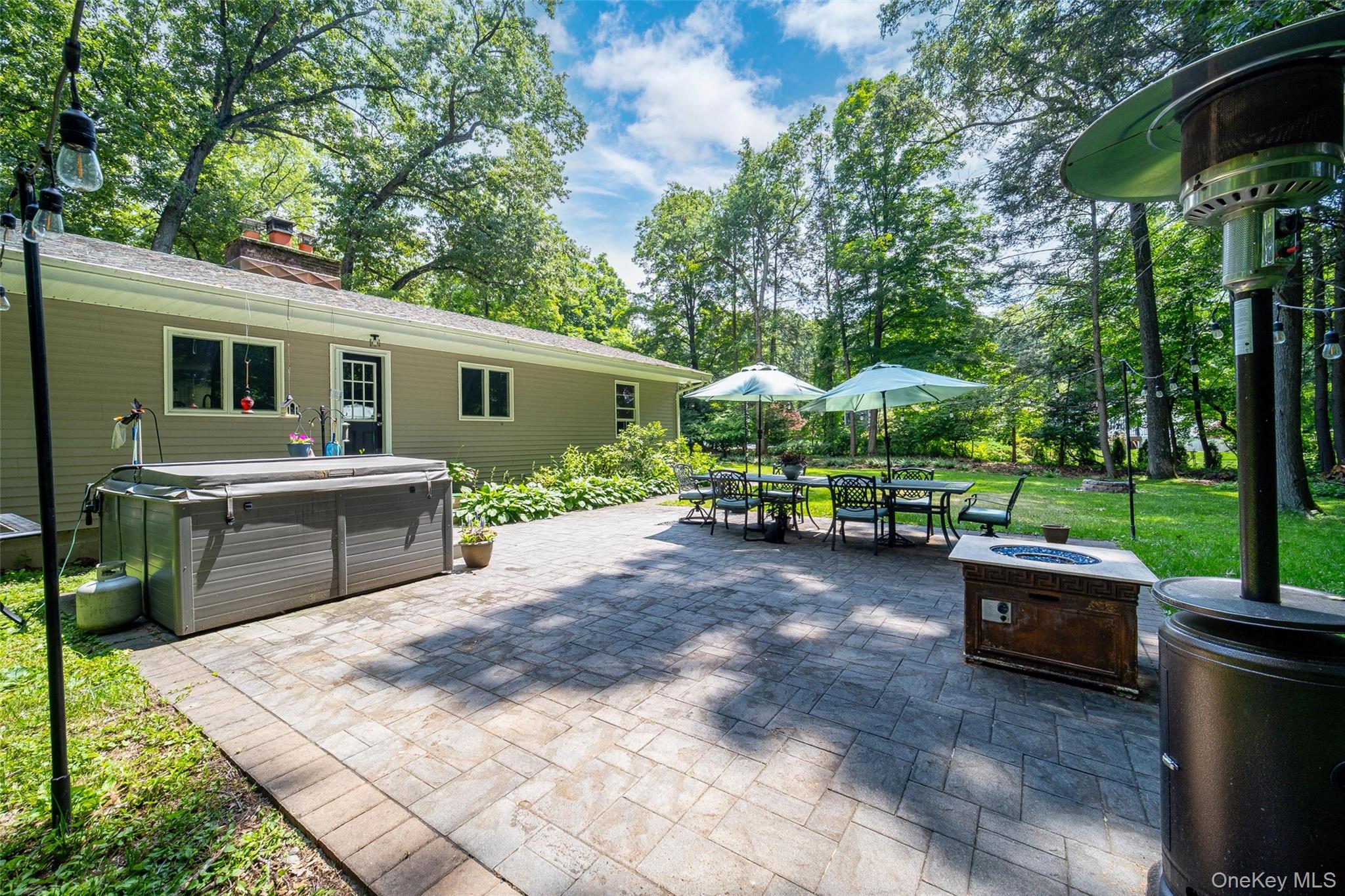 35 Wildwood Drive, Poughkeepsie, NY 12603