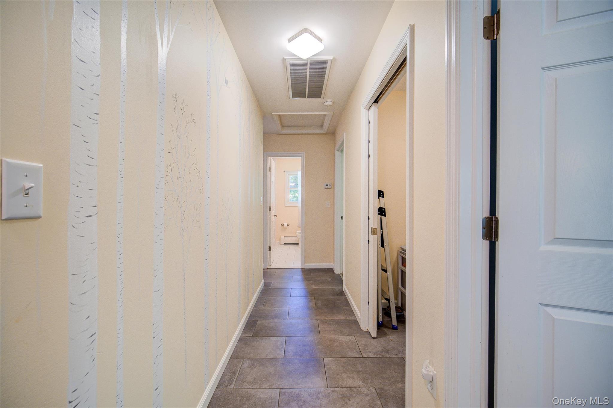 35 Wildwood Drive, Poughkeepsie, NY 12603