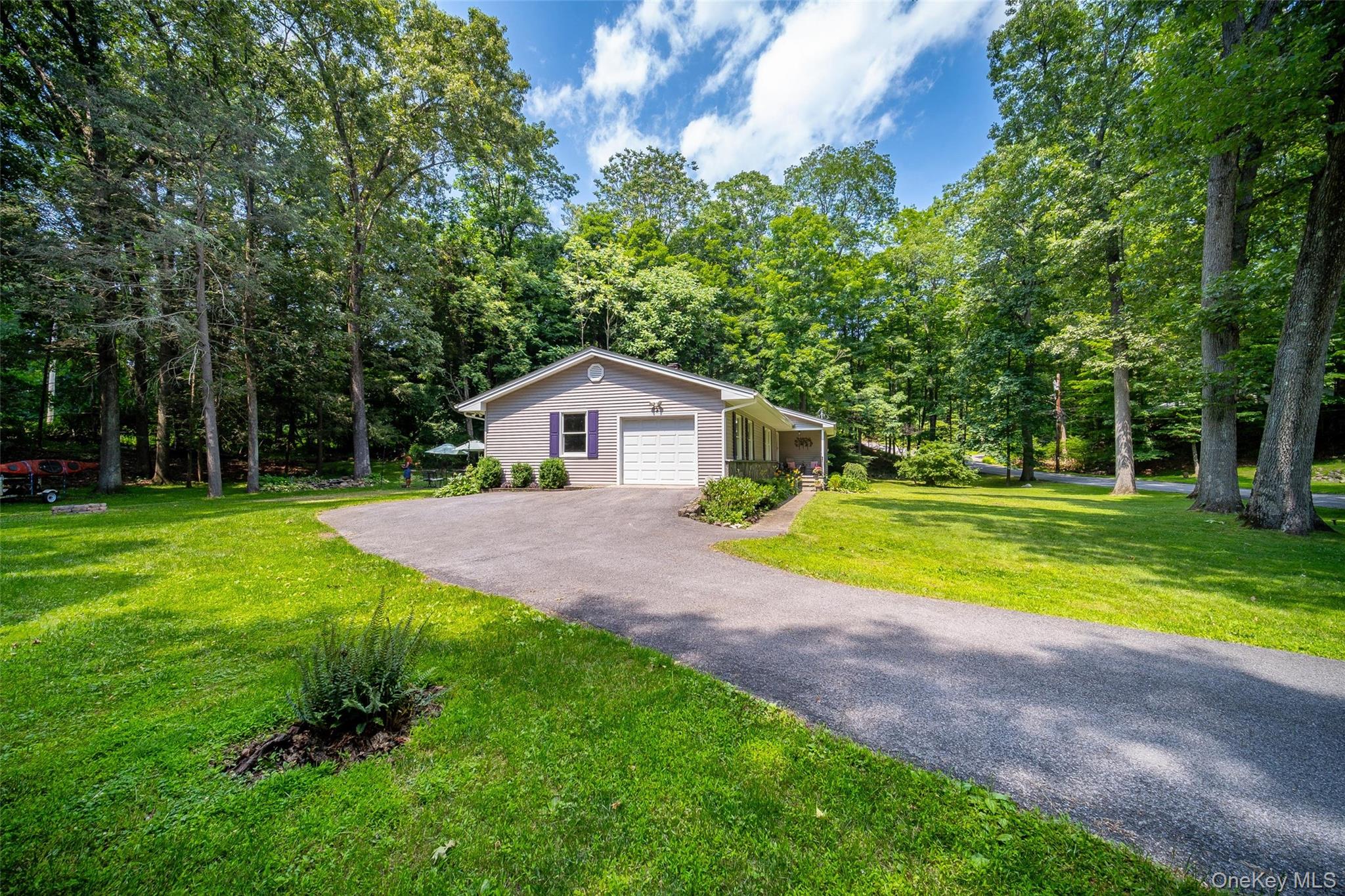 35 Wildwood Drive, Poughkeepsie, NY 12603