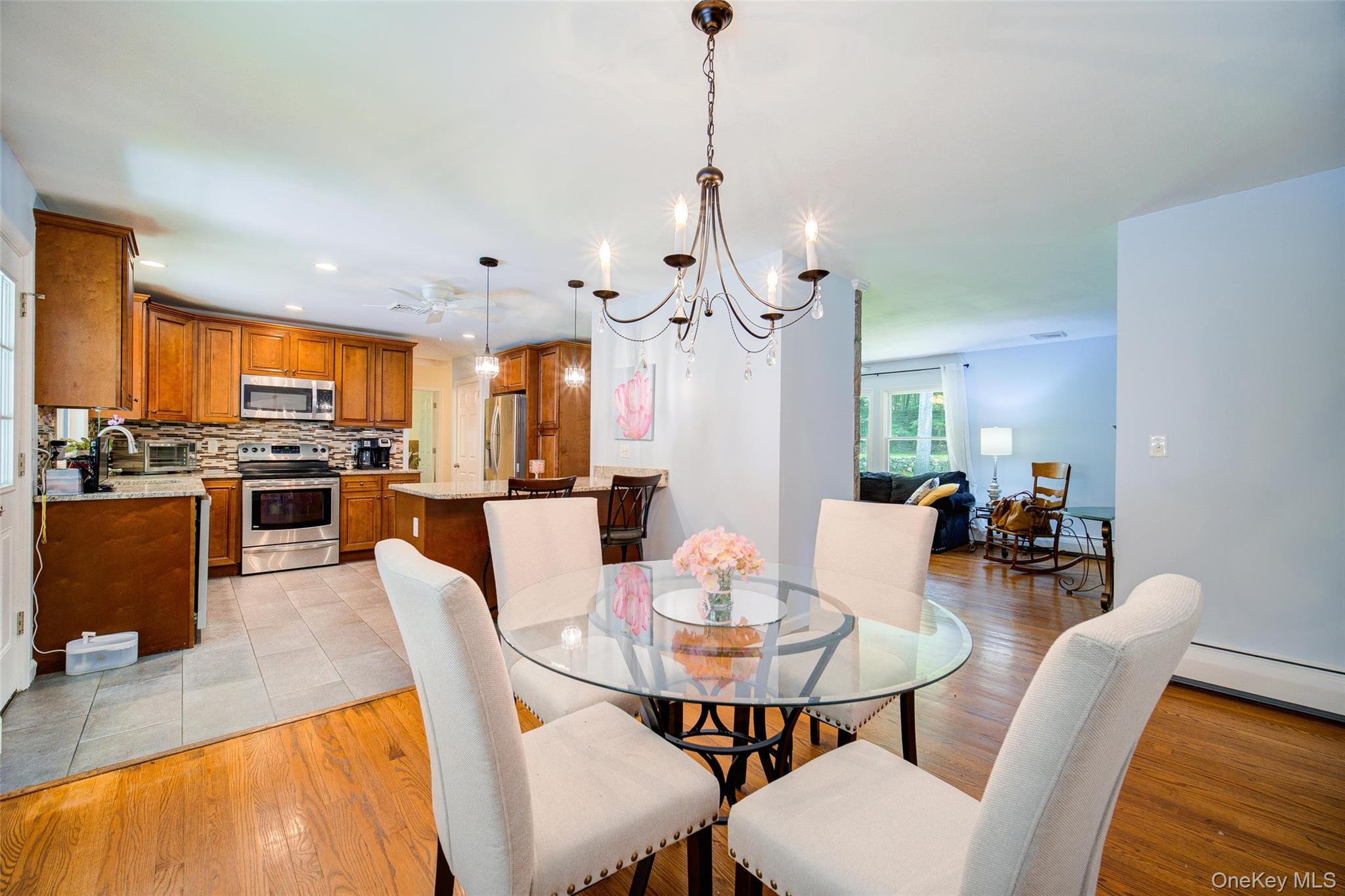 35 Wildwood Drive, Poughkeepsie, NY 12603