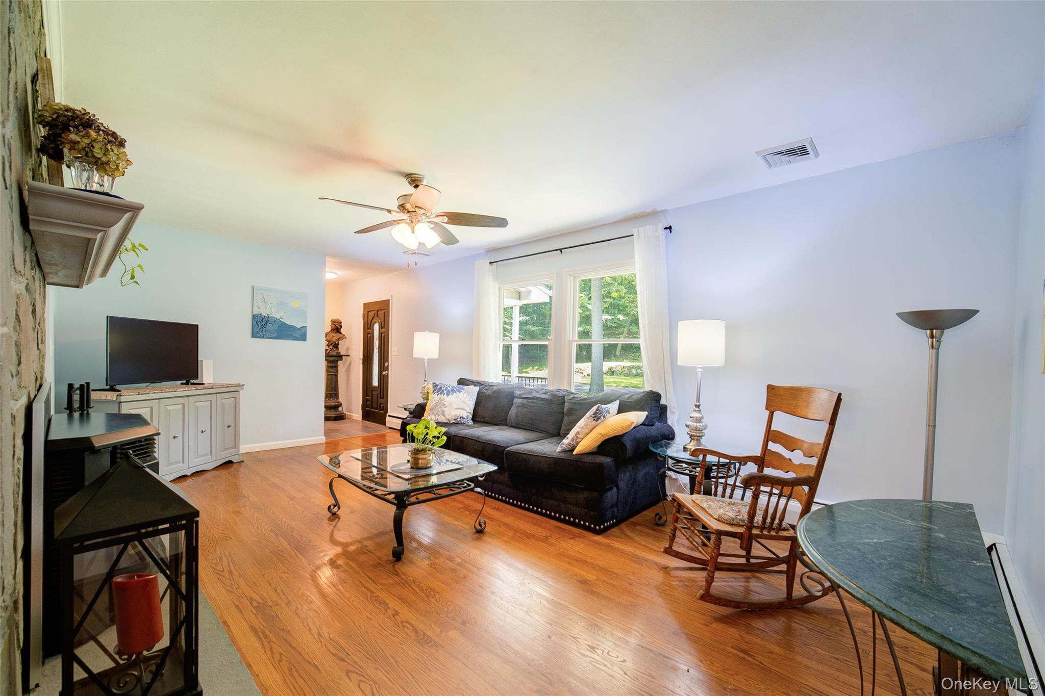 35 Wildwood Drive, Poughkeepsie, NY 12603