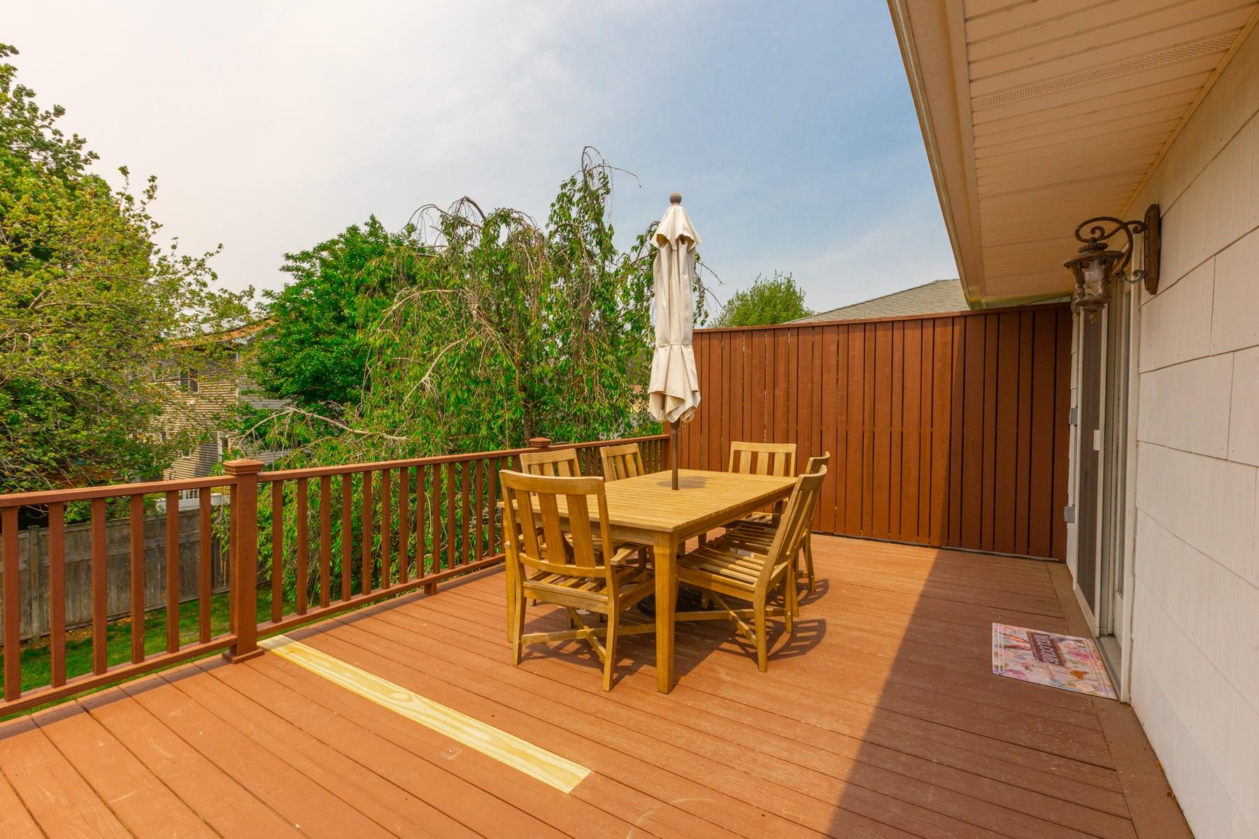 520 Hyman Avenue, West Islip, NY 11795