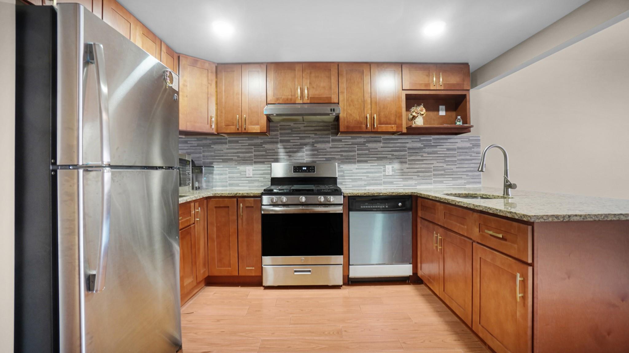 172-18 Jamaica Avenue # 2B, Jamaica, NY 11432