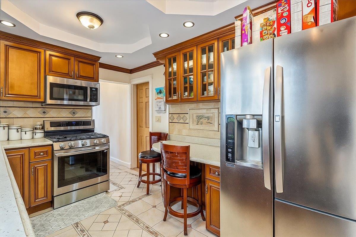 8421 169th Street, Jamaica Hills, NY 11432