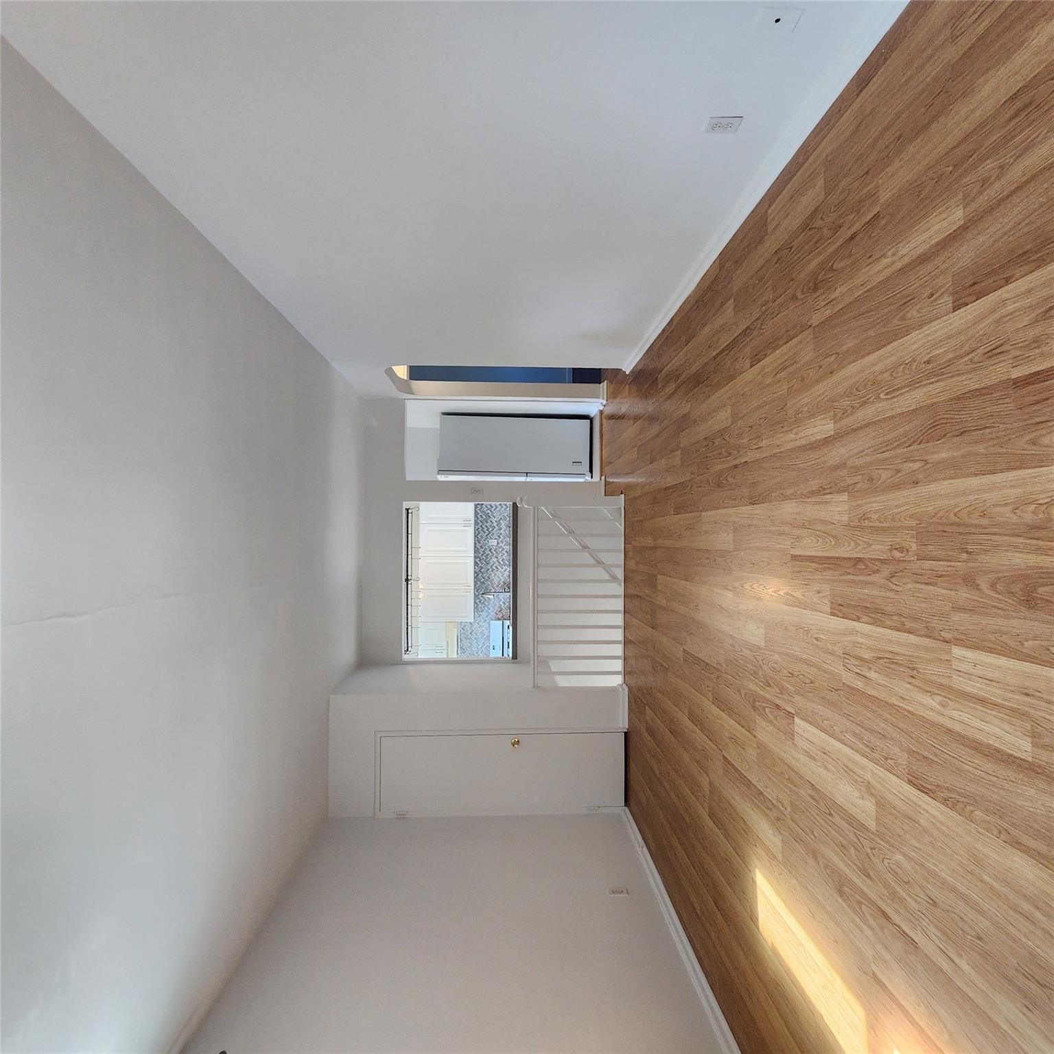 75-05 217th Street # UPPER, Oakland Gardens, NY 11364