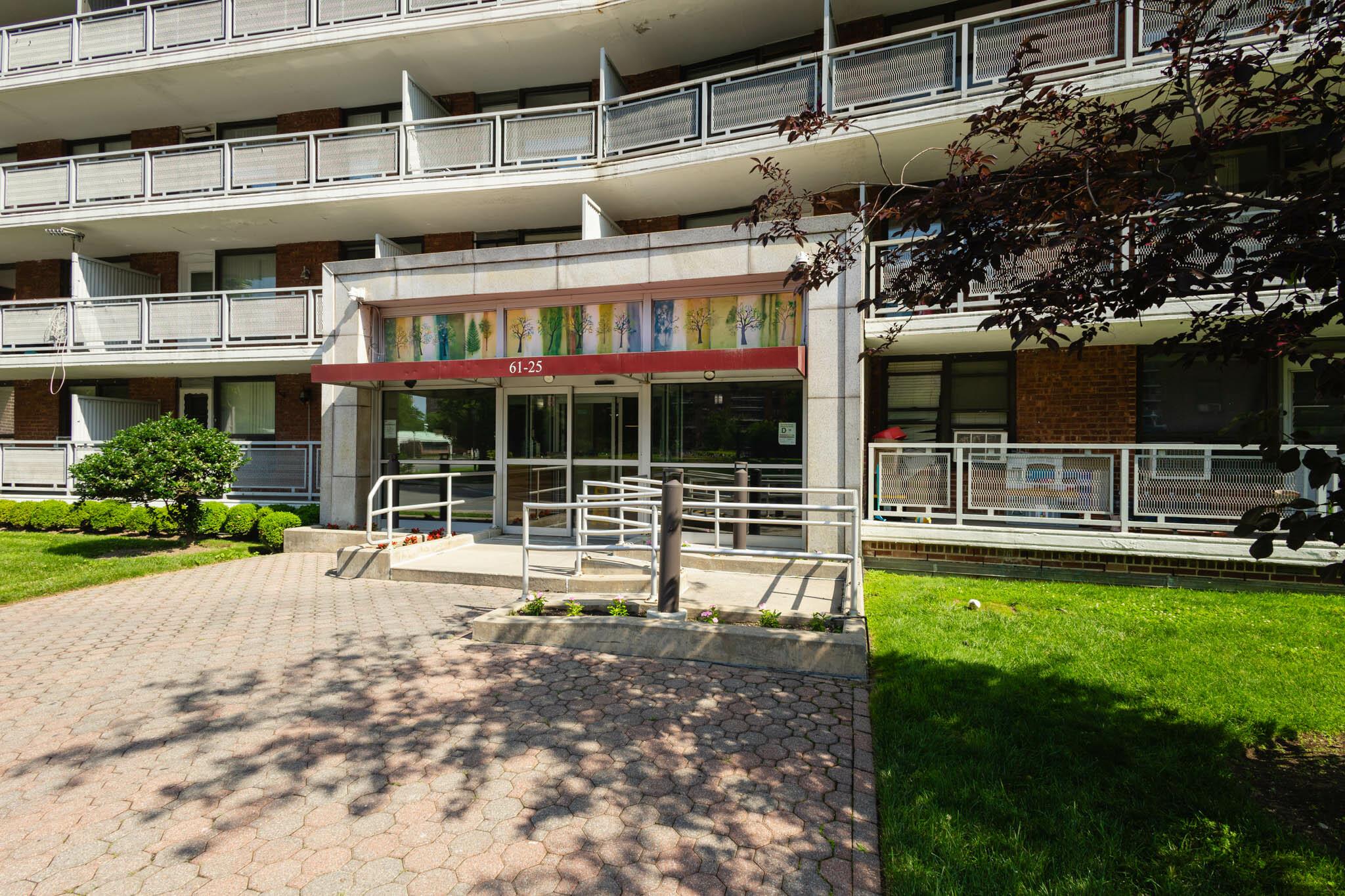 61-25 98th Street # 11E, Rego Park, NY 11374