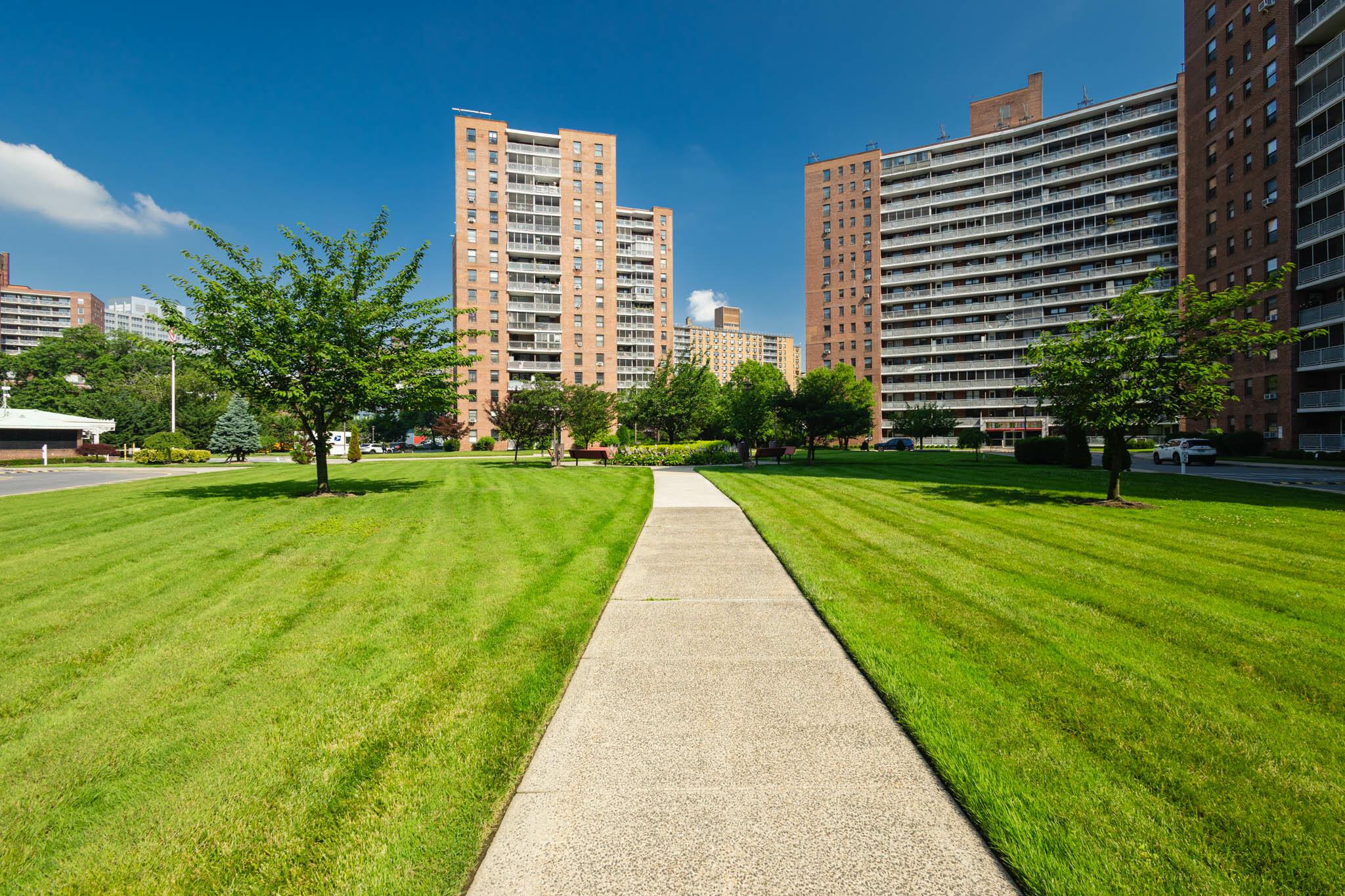 61-25 98th Street # 11E, Rego Park, NY 11374