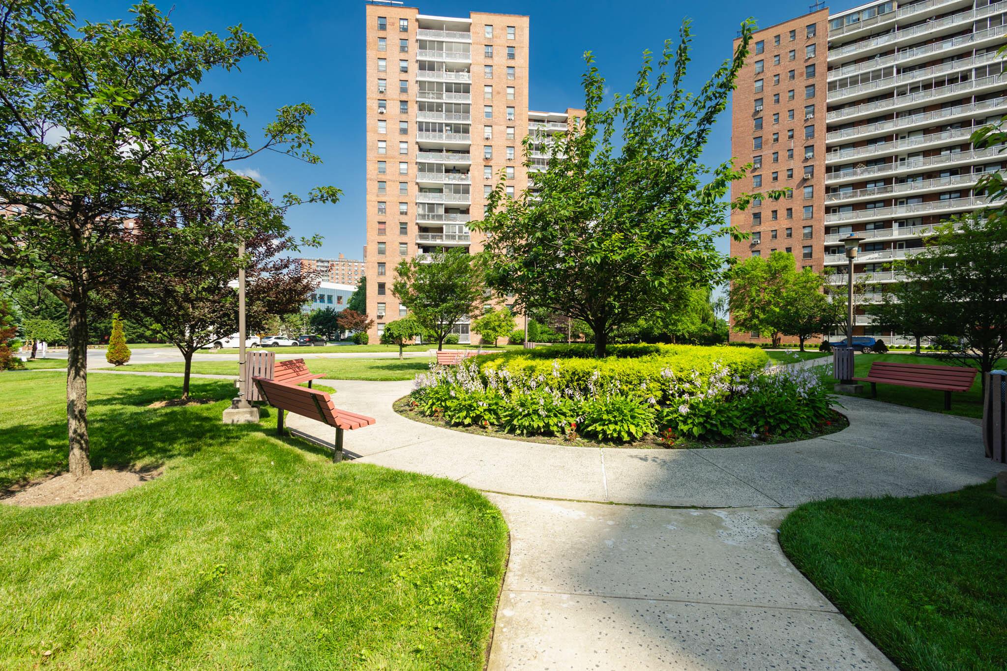 61-25 98th Street # 11E, Rego Park, NY 11374