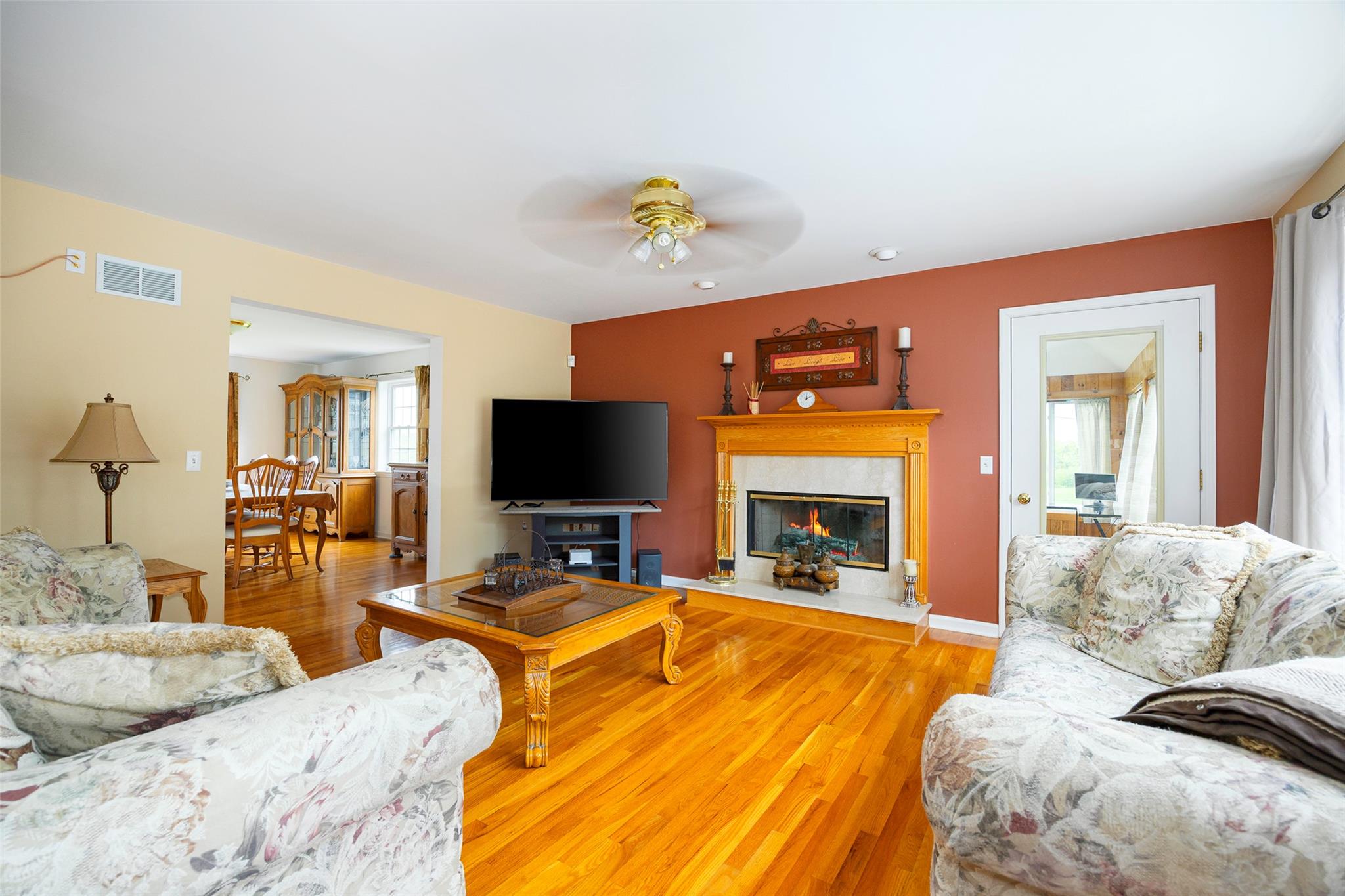 7 Frog Hollow Road, Poughquag, NY 12570