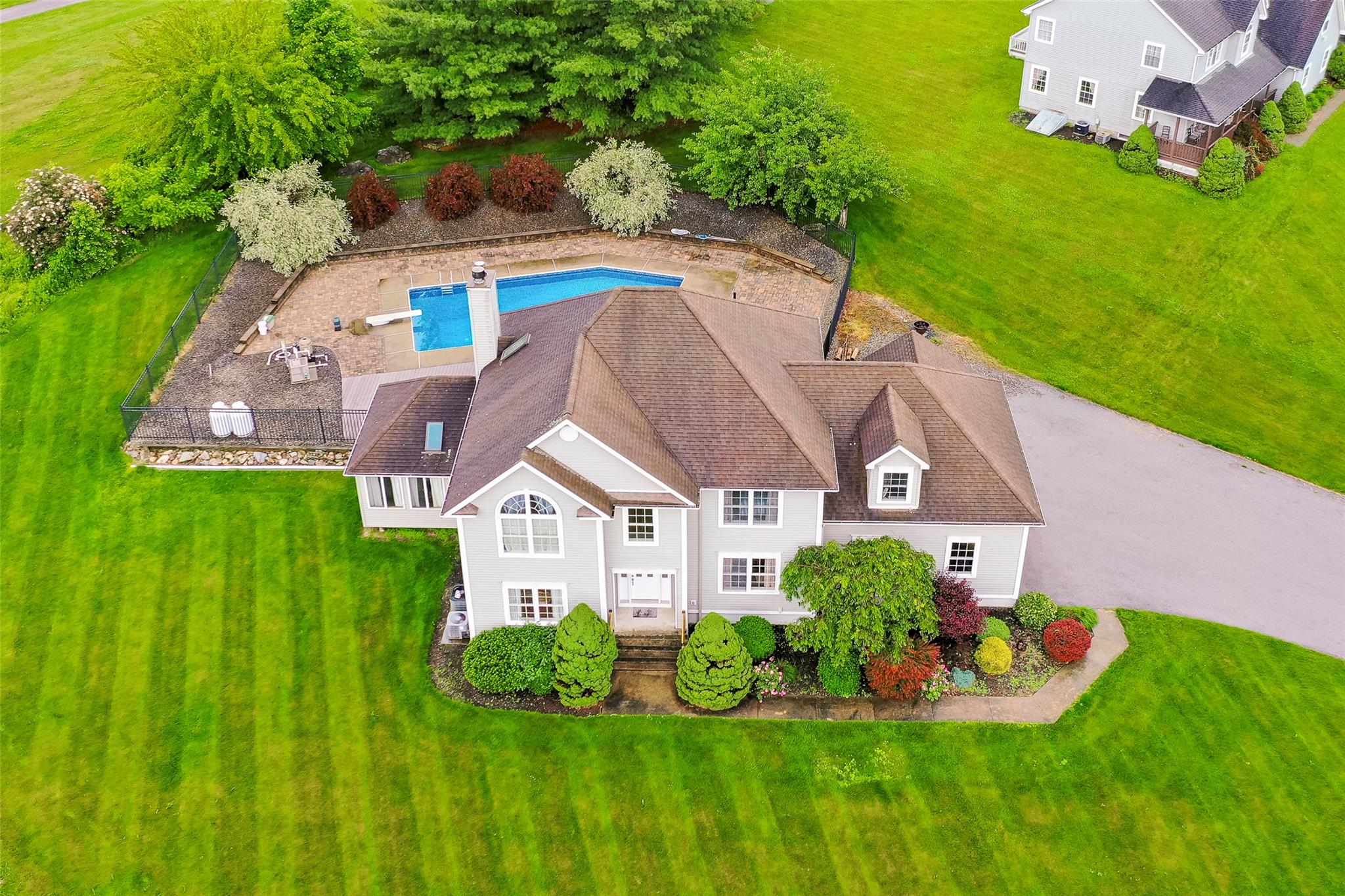 7 Frog Hollow Road, Poughquag, NY 12570