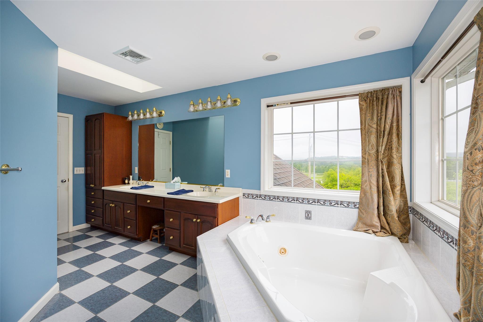 7 Frog Hollow Road, Poughquag, NY 12570