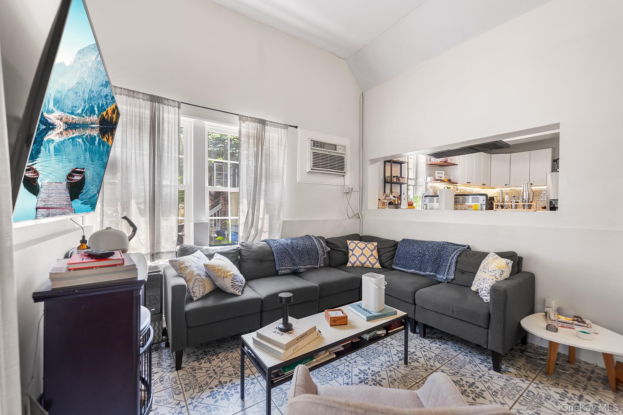 2 Dimiceli Street, New Windsor, NY 12553