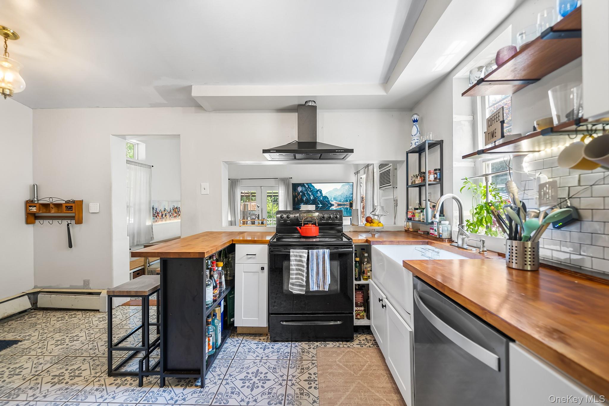 2 Dimiceli Street, New Windsor, NY 12553